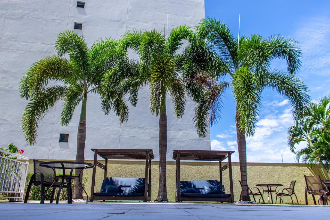 Delmond Hotel Cuiabá Eksteriør billede