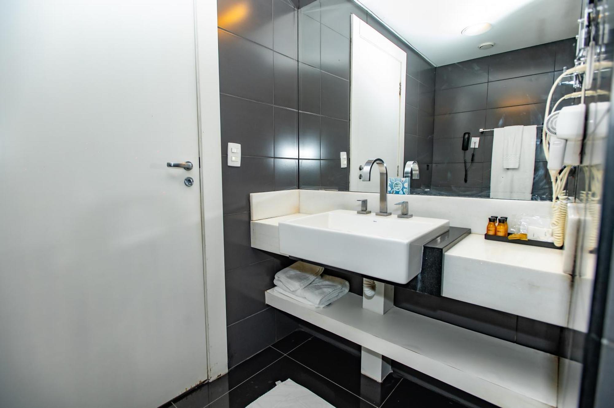 Delmond Hotel Cuiabá Eksteriør billede
